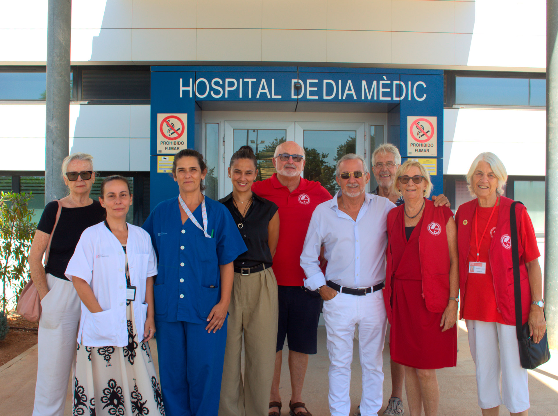 La Asociación Ibiza y Formentera Contra el Cáncer, IFCC, ha donado 20 sillones para la sala de espera de radiología del Hospital Can Misses