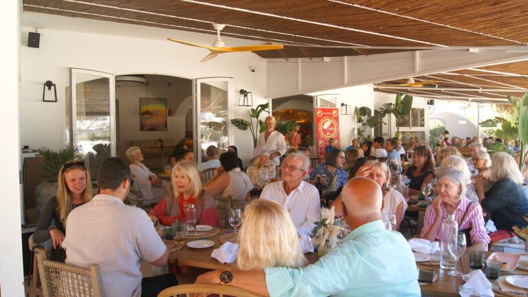 La Asociación Ibiza y Formentera Contra el Cáncer celebra su 25 aniversario con un gran evento en Sonrojo Beach & Chiringuito - imagen 1