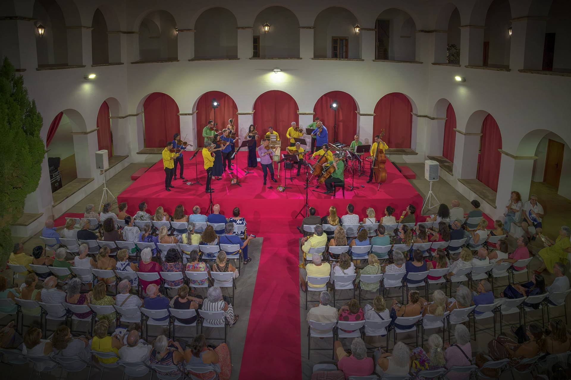 Ibiza Conciertos 2026 en el Claustro de los Dominicos — fotografía de Joana Dueñas